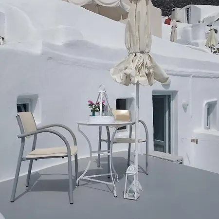 Olympic Oia (Santorini)