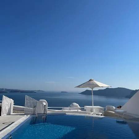 Olympic 3* Oia (Santorini)