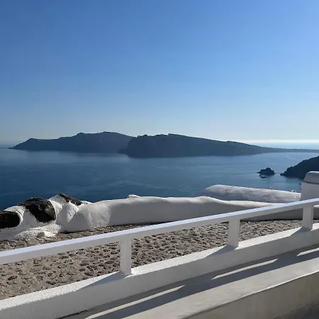 Olympic Oia (Santorini)