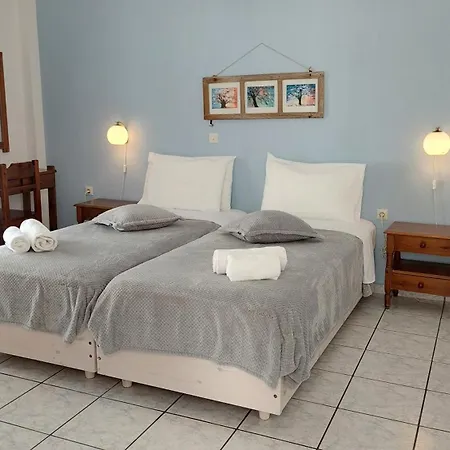Olympic Aparthotel Oia (Santorini)