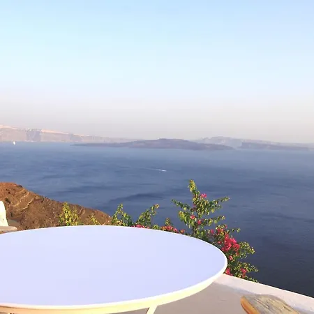 Olympic Aparthotel Oia (Santorini)