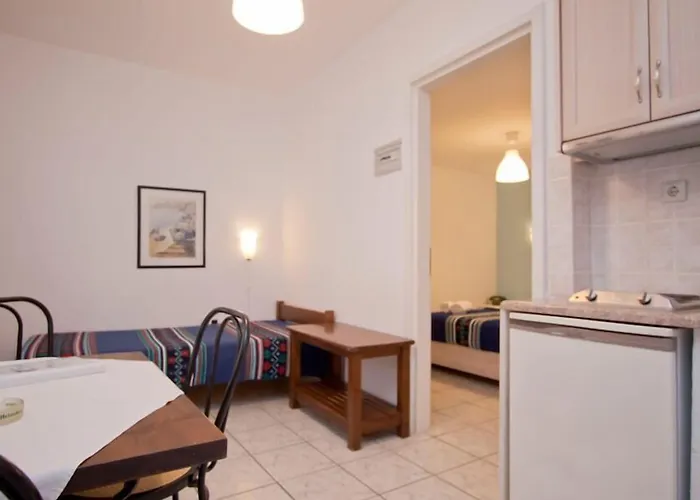 Olympic Aparthotel Oia